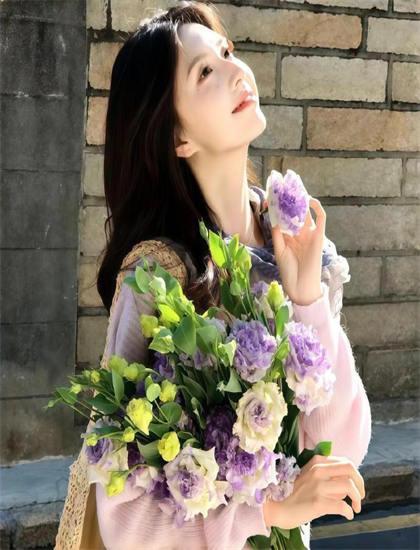 《吸血鬼姐妹》隐藏彩蛋发现指南：细节与彩蛋寻找攻略